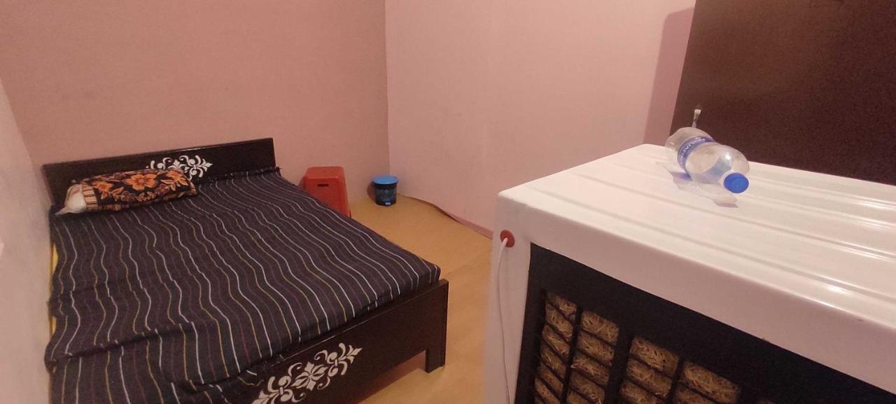 Oyo 81087 Hotel Relax Inn Hāthras Εξωτερικό φωτογραφία